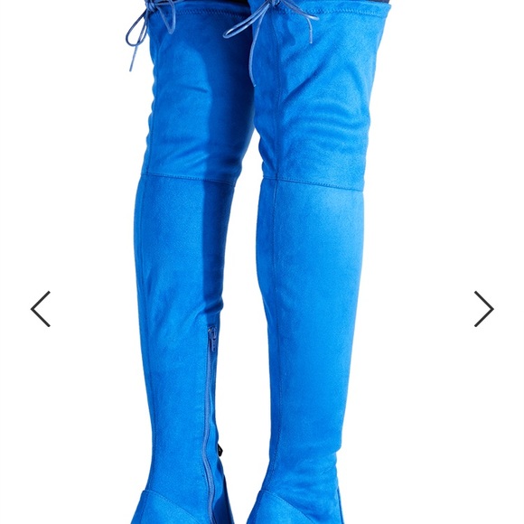 Giving the Blues boots - Picture 4 of 5